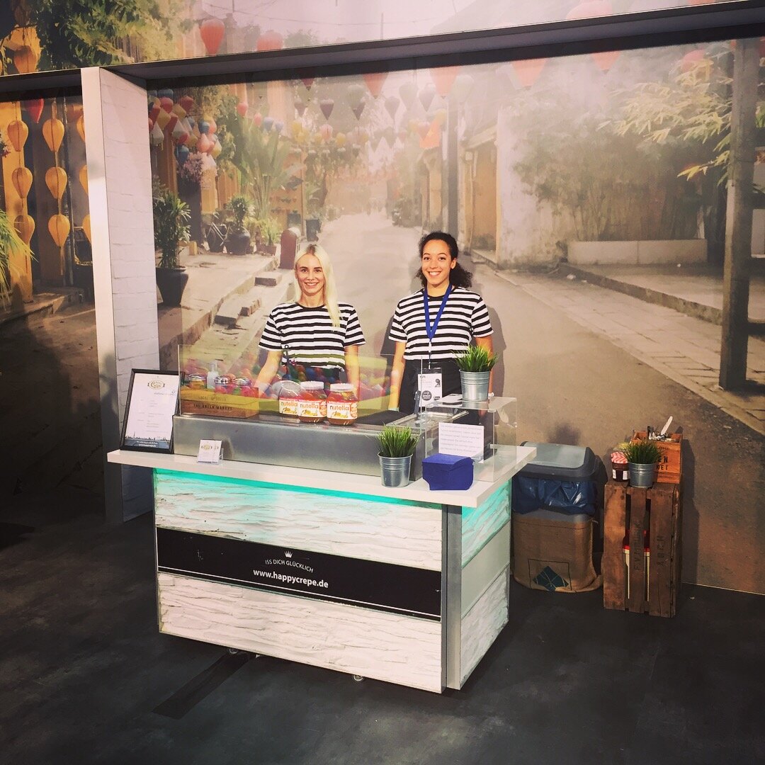 Happy Crêpe Messestand indoor – Crêpe Catering Messe Köln Düsseldorf
